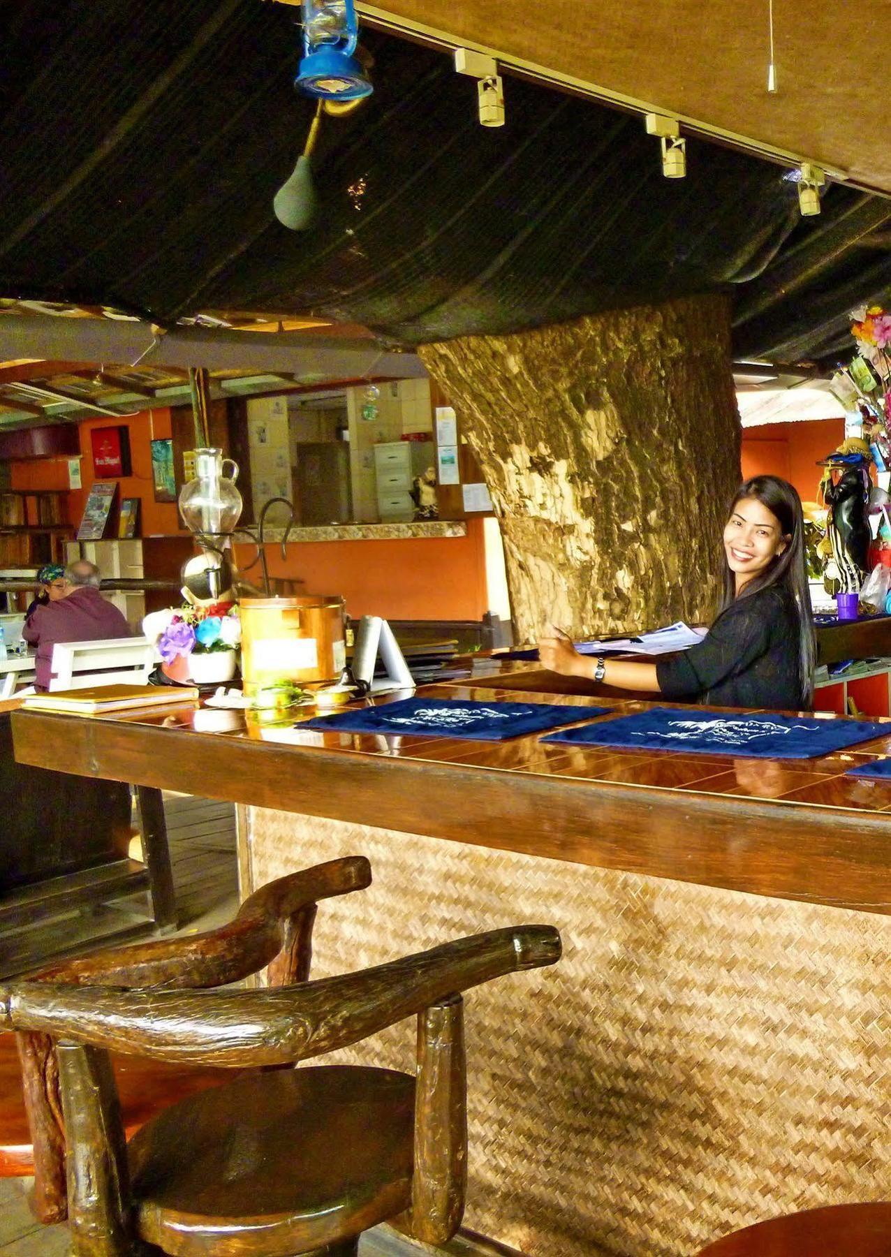 Hollanda Montri Guesthouse Chiang Mai Bagian luar foto